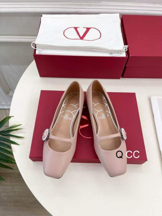 Picture of Valentino Shoes _SKUValentinosz35-40JX030919975